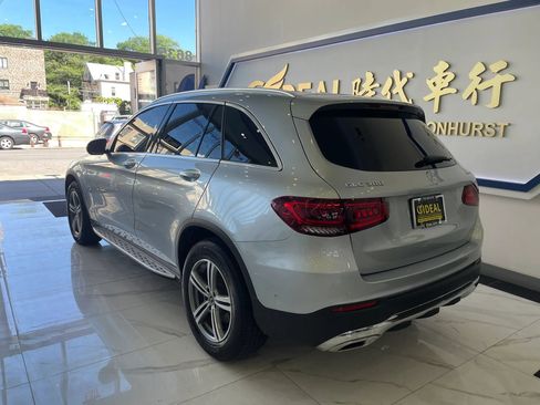 Used 2021 Mercedes-Benz GLC 300 4MATIC image 5