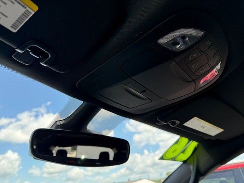 New 2026 Chrysler Pacifica Select image 25