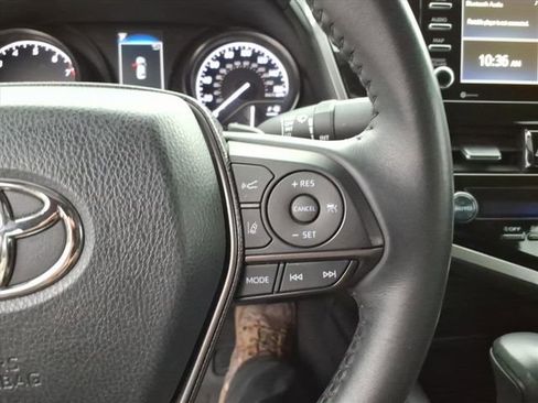 Used 2022 Toyota Camry SE image 24