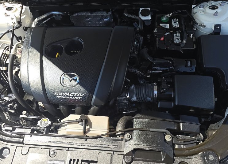 Used 2018 MAZDA MAZDA3 Grand Touring w/ Premium Equipment Package FWD image 5
