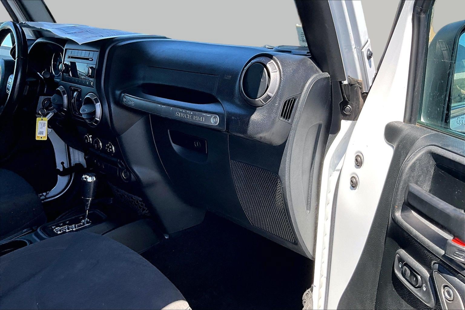 Used 2018 Jeep Wrangler Unlimited Sport S AWD/4WD image 15