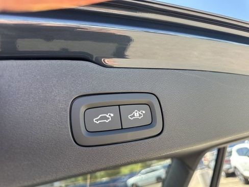 New 2025 Volvo V60 B5 Cross Country Plus w/ Protection Package Premier image 8