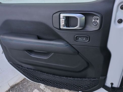 Used 2022 Jeep Wrangler Unlimited Rubicon 4xe w/ Cold Weather Group image 29