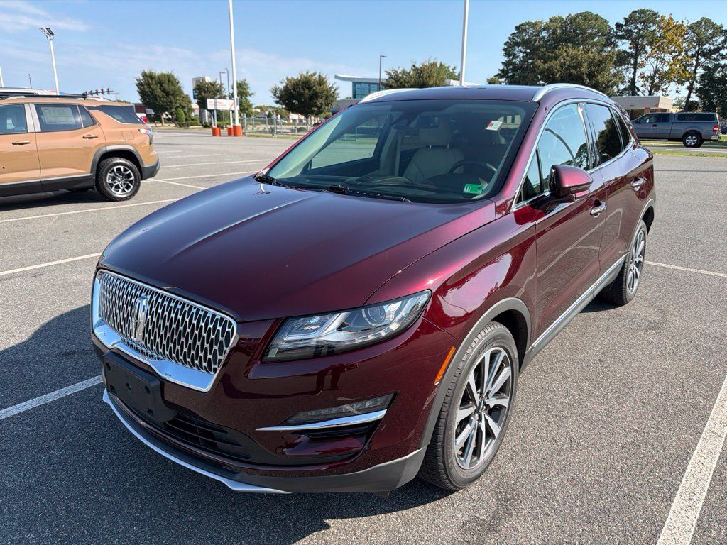 Used 2019 Lincoln MKC Reserve w/ MKC Climate Package FWD image 2