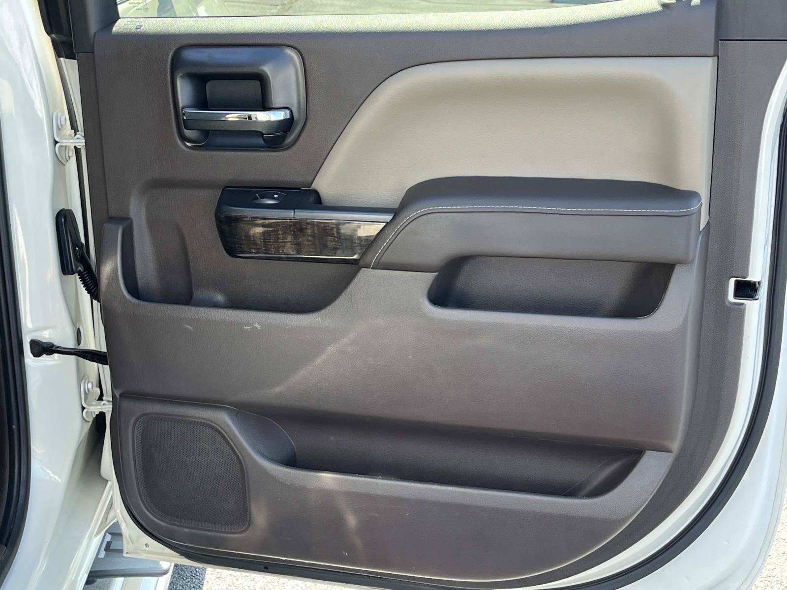 Used 2015 GMC Sierra 1500 Denali AWD/4WD image 19