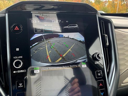 Used 2025 Subaru Forester Limited image 27