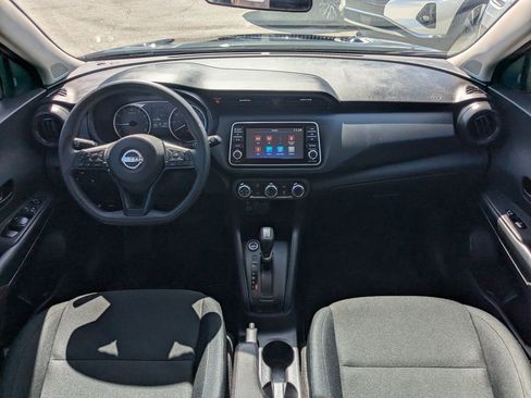 Used 2025 Nissan Kicks Play S image 12