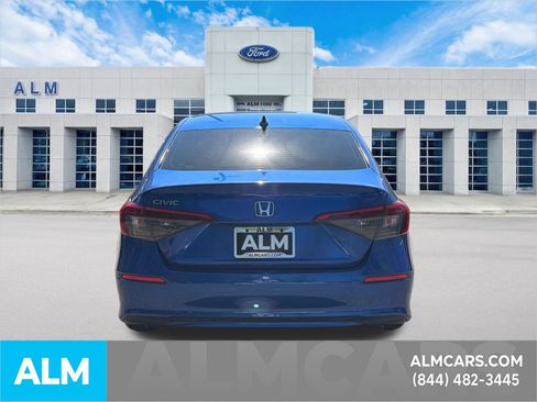 Used 2022 Honda Civic EX image 6