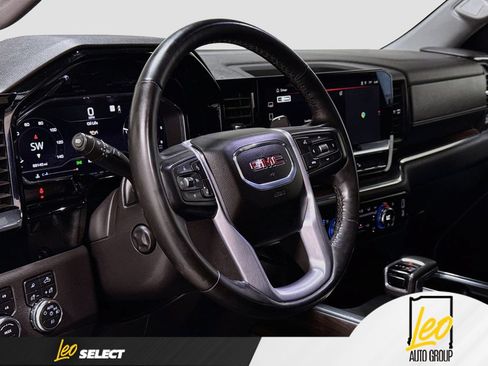 Used 2023 GMC Sierra 1500 SLT w/ SLT Premium Package AWD/4WD image 14