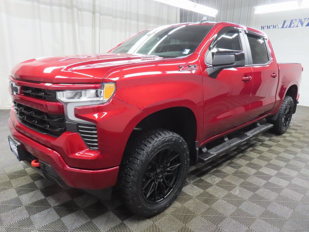Used 2025 Chevrolet Silverado 1500 RST w/ Z71 Off-Road Package AWD/4WD image 7