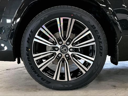 New 2026 Lexus LX 700h Luxury AWD/4WD image 12