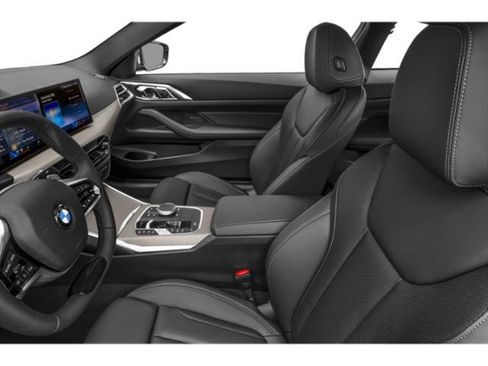 Used 2026 BMW 430i Coupe w/ M Sport Package image 11