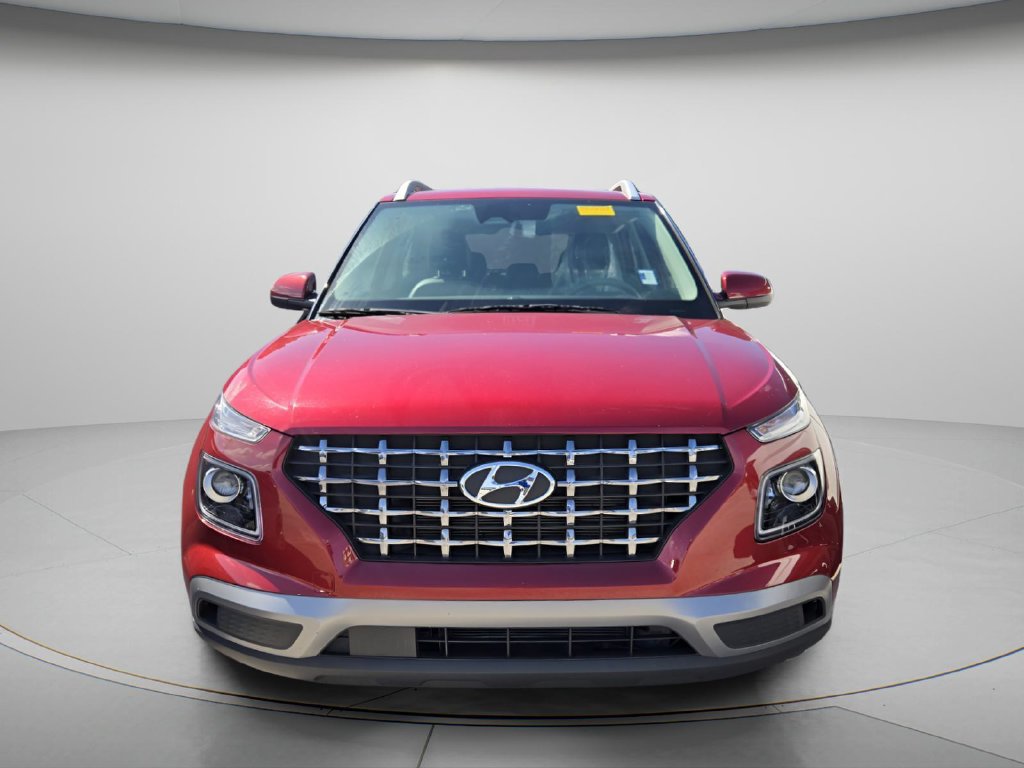 Used 2024 Hyundai Venue Limited FWD image 3