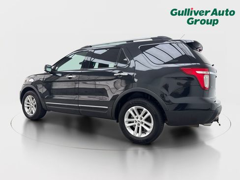 Used 2014 Ford Explorer XLT w/ Equipment Group 202A AWD/4WD image 4