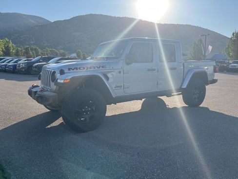 Used 2023 Jeep Gladiator Mojave w/ Cold Weather Group image 8