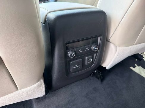 Used 2021 Buick Enclave Essence w/ Sound and Sites Package FWD image 16