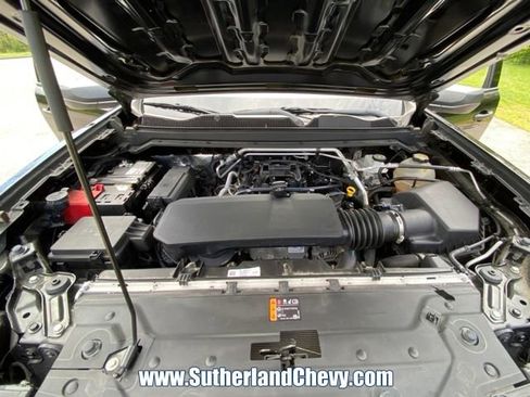 Used 2023 Chevrolet Colorado W/T image 38