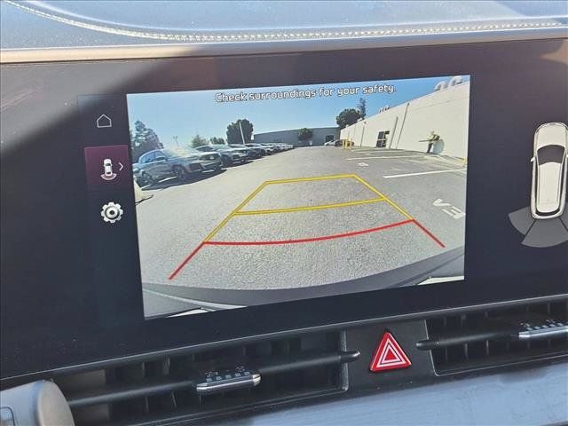 Used 2023 Kia Sportage EX FWD image 14