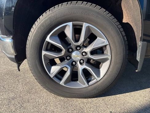 Used 2021 Chevrolet Silverado 1500 LT w/ All Star Edition Plus image 11