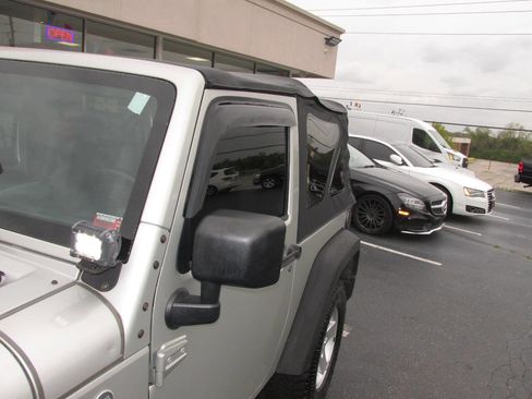 Used 2007 Jeep Wrangler X AWD/4WD image 26