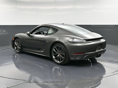 New 2025 Porsche 718 Cayman RWD image 3