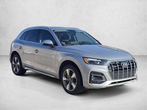 Certified 2023 Audi Q5 2.0T Premium Plus w/ Premium Plus Package image 3