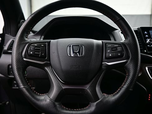 Used 2025 Honda Ridgeline TrailSport image 24