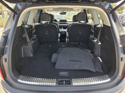 Used 2022 Kia Telluride SX w/ Nightfall Edition Package AWD/4WD image 16