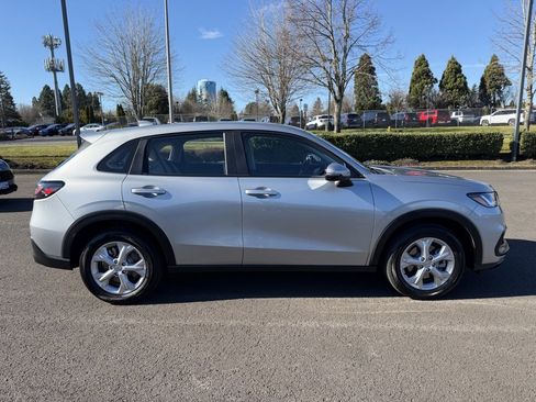 Used 2025 Honda HR-V LX image 9