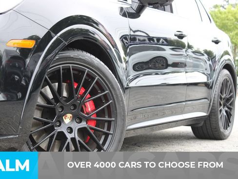 Used 2022 Porsche Cayenne GTS w/ Premium Package Plus AWD/4WD image 2
