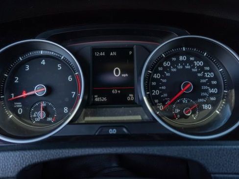 Used 2021 Volkswagen GTI Autobahn FWD image 17