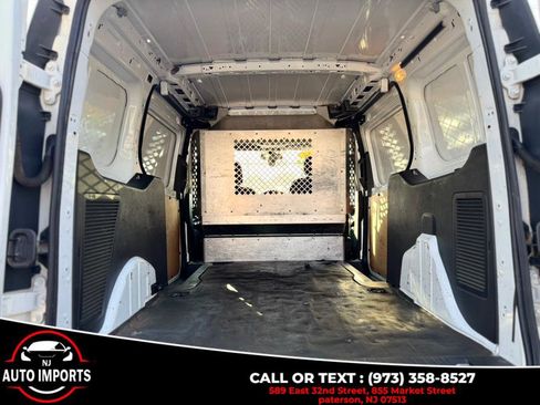 Used 2014 Ford Transit Connect XLT image 26