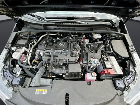 Used 2025 Toyota Corolla LE FWD image 31
