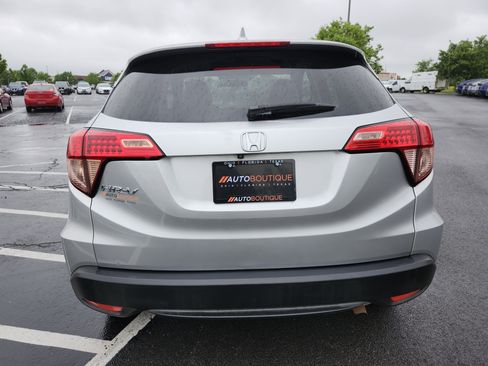 Used 2016 Honda HR-V LX image 14