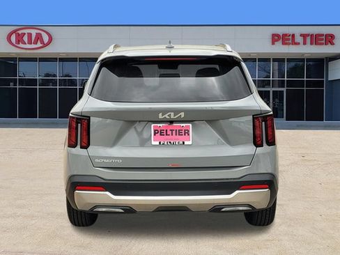 New 2026 Kia Sorento S w/ S Panoramic Sunroof Package FWD image 4