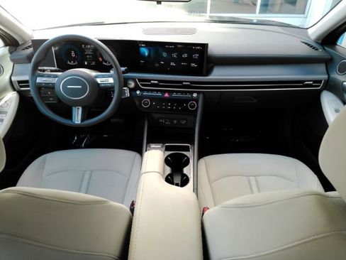 Used 2025 Hyundai Sonata SEL image 3