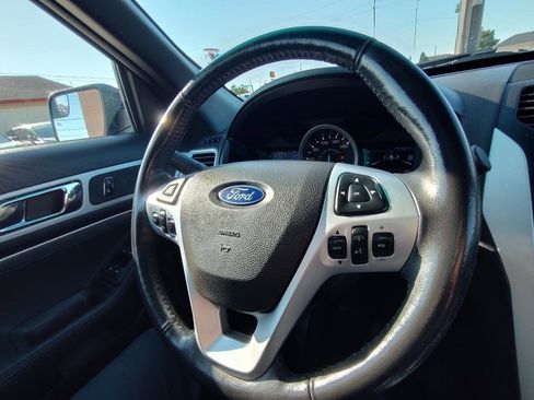 Used 2013 Ford Explorer XLT AWD/4WD image 20