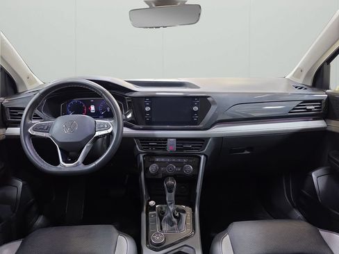 Used 2022 Volkswagen Taos SEL w/ Panoramic Sunroof Package AWD/4WD image 17