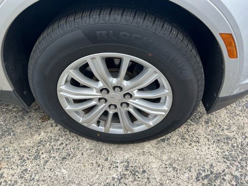 Used 2018 Cadillac XT5 FWD image 42