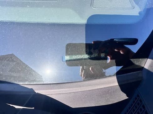 Used 2025 GMC Yukon Elevation image 4