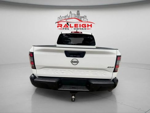 Used 2022 Nissan Frontier S w/ Technology Package image 3