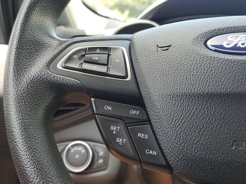 Used 2018 Ford Escape SE FWD image 23