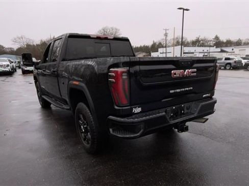 Certified 2025 GMC Sierra 2500 AT4 w/ AT4 Premium Plus Package image 7