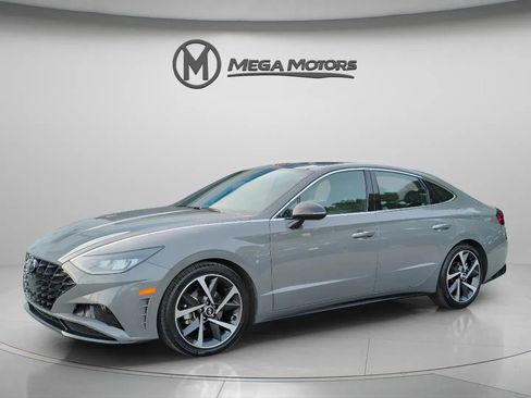 Used 2022 Hyundai Sonata SEL Plus w/ Preferred Accessory Package FWD image 2