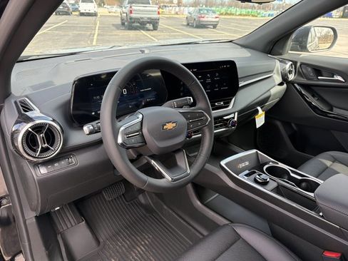 New 2026 Chevrolet Equinox LT image 12