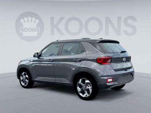 New 2026 Hyundai Venue SEL FWD image 5