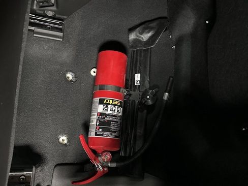 Used 2025 Chevrolet Silverado 1500 W/T w/ WT Value Package image 31