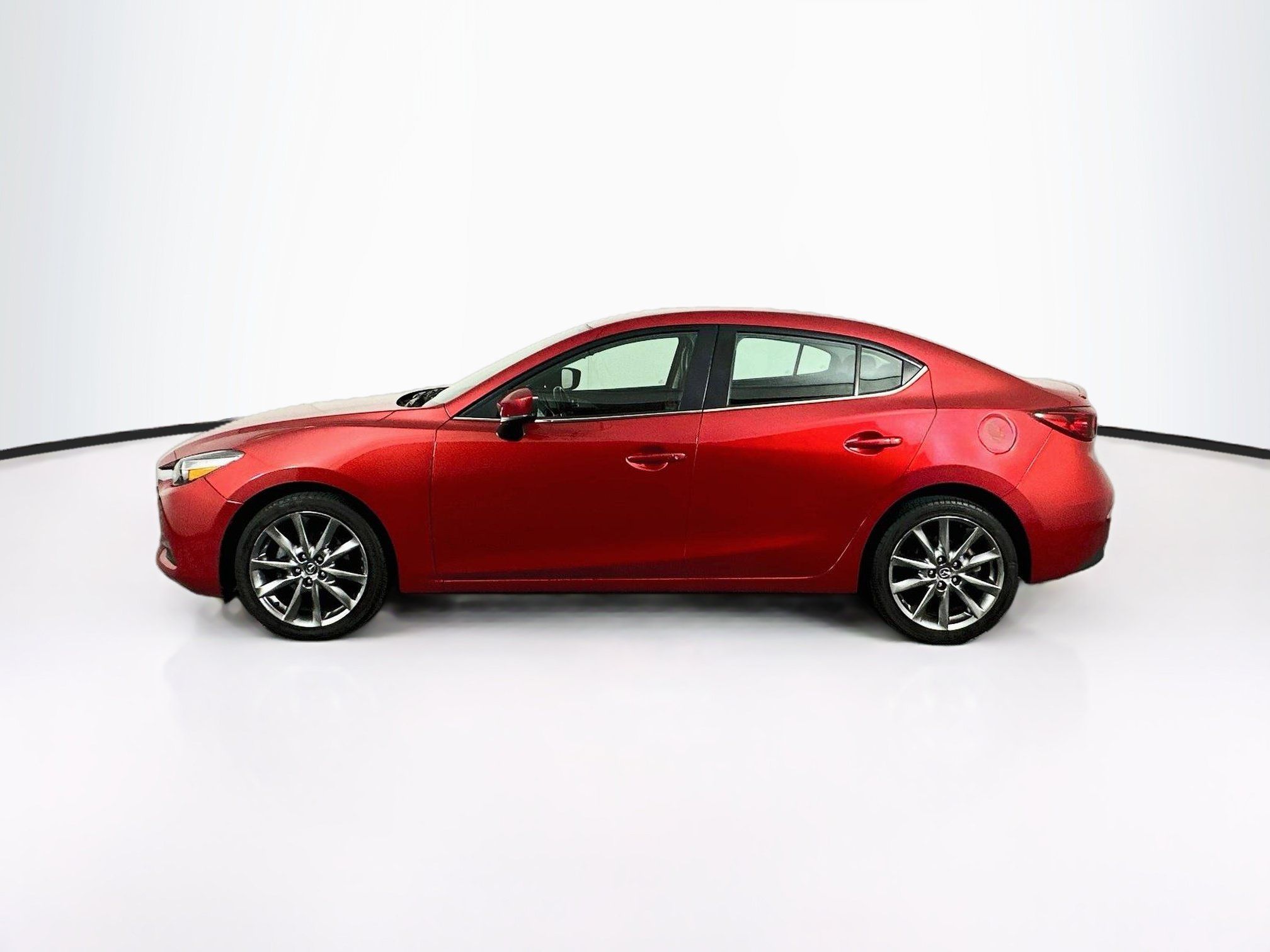 Used 2018 MAZDA MAZDA3 Touring FWD image 4