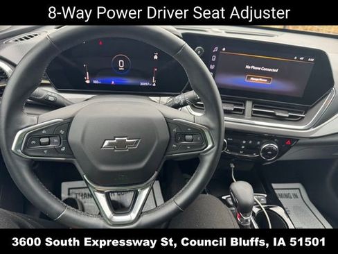 Used 2024 Chevrolet Trax ACTIV FWD image 17