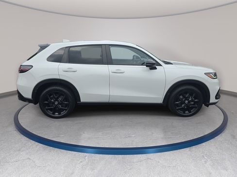 Certified 2024 Honda HR-V Sport image 4